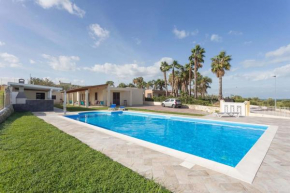 Villa con piscina vista mare e Etna, Augusta